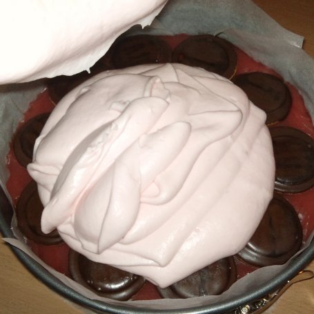 Krok 5 - Różowe ciasto urodzinowe foto
