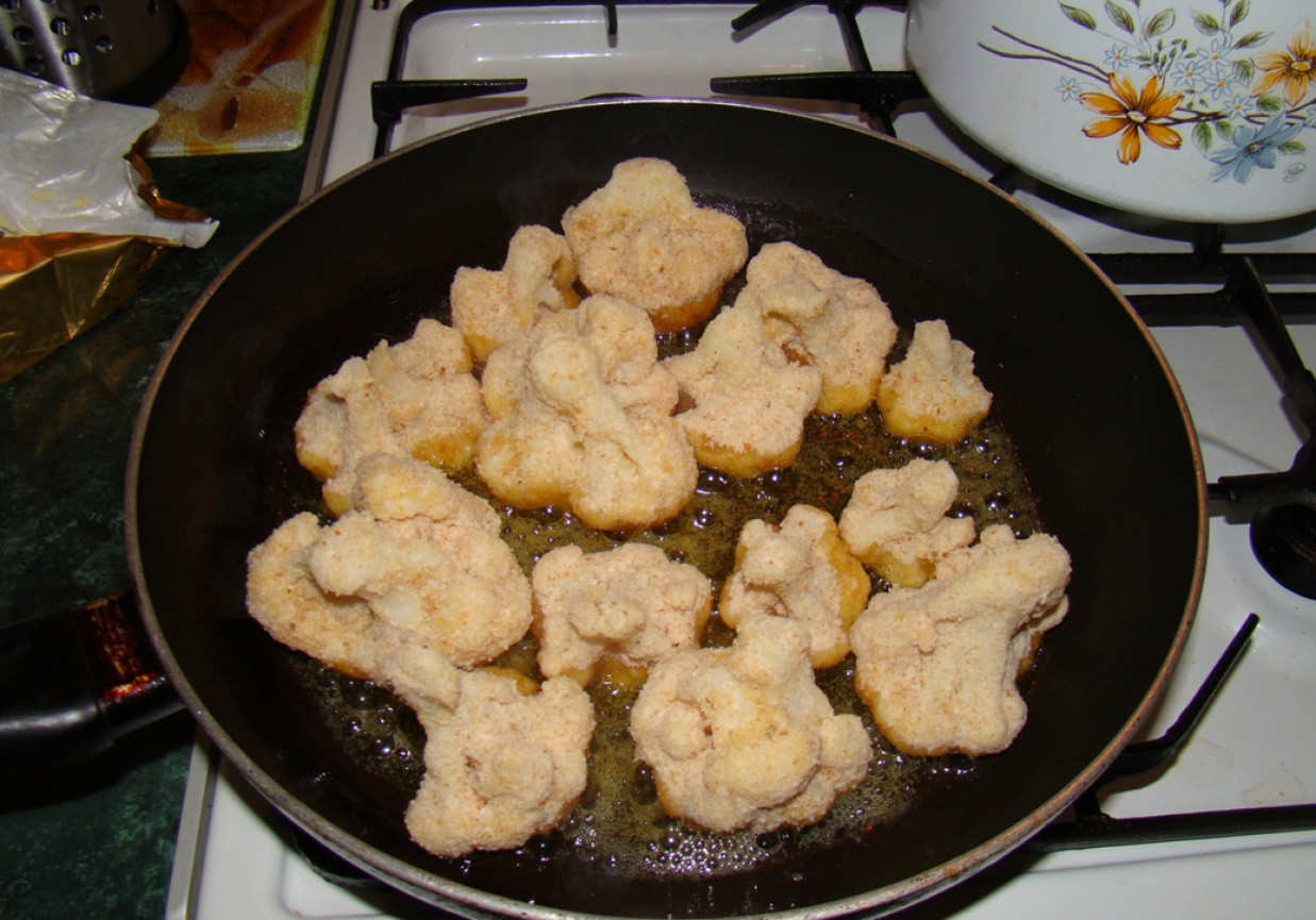 Różyczki kalafiora w panierce foto