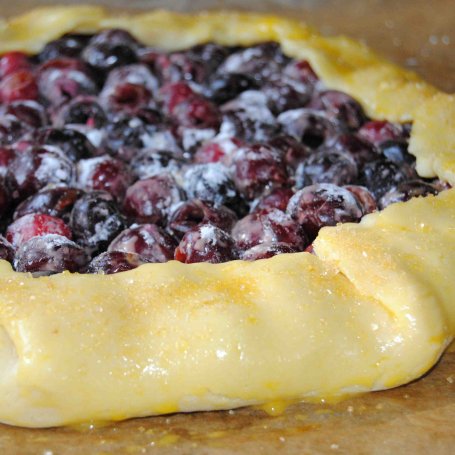 Krok 5 - Rustykalna tarta czereśniowo- czekoladowa foto