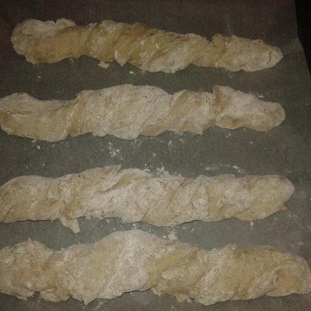 Krok 3 - Rustykalne bagietki z mąki żytniej ze słonecznikiem foto