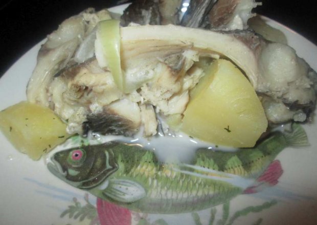 Fotografia przedstawiająca Ryba gotowana w mleku (kuchnia Litewska)