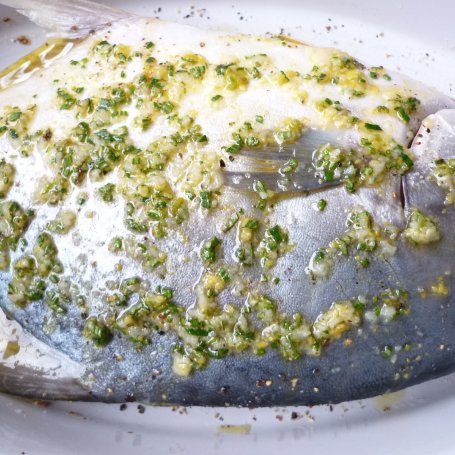 Krok 4 - Ryba w aromatycznej marynacie foto