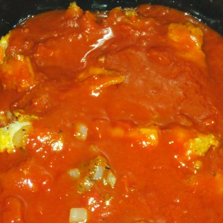 Krok 6 - Ryba w zalewie pomidorowej foto