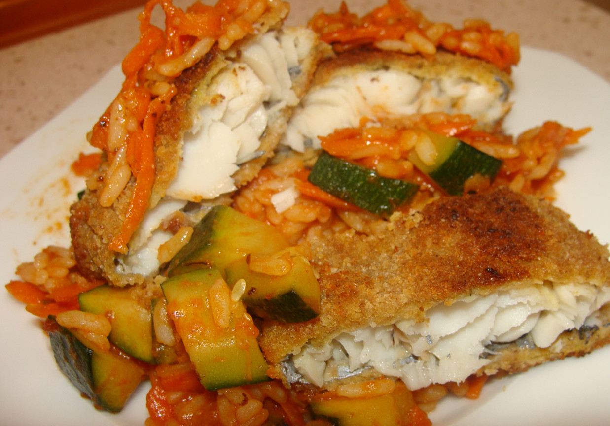 Ryba z cukinią i marchewką foto