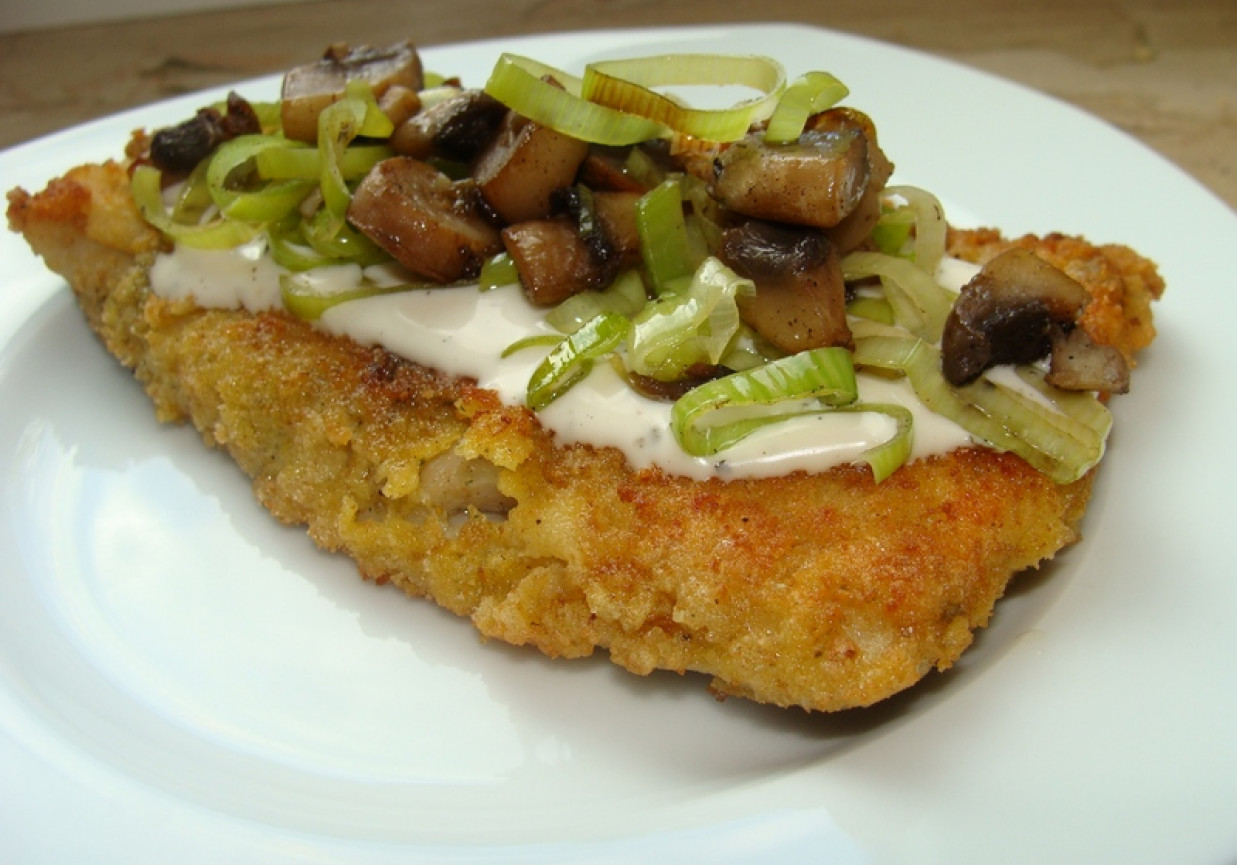 Ryba z porem i pieczarkami foto