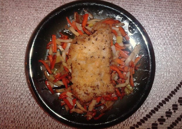 Fotografia przedstawiająca Ryba z warzywami