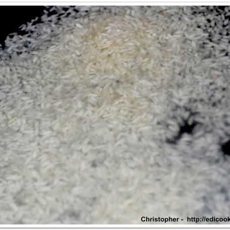 Krok 1 - Rybka z ryżem ogórkowym. foto