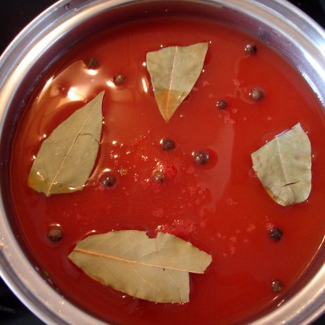 Krok 8 - Ryby w sosie pomidorowym w słoikach foto
