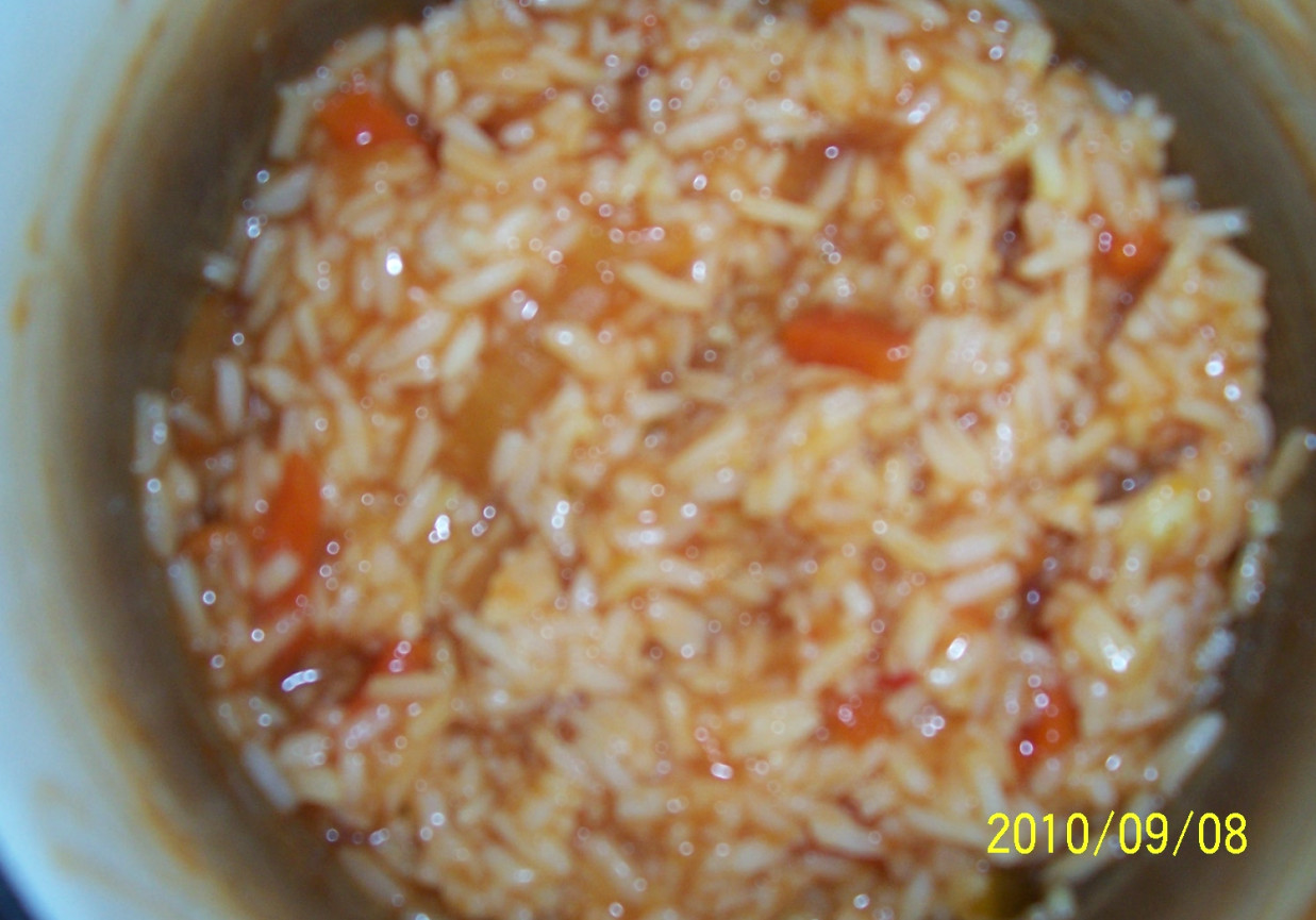 ryż a sosem słodko-kwaśnym foto