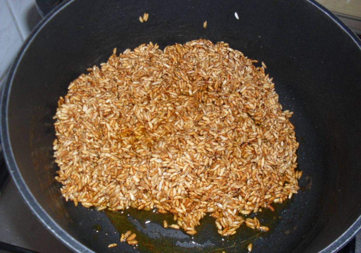 ryż na brązowo foto
