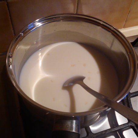 Krok 2 - Ryż na mleku z gruszkami foto