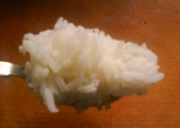 Fotografia przedstawiająca Ryż na sypko do sałatek (i nie tylko)