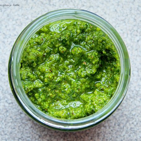 Krok 2 - Ryż pełnoziarnisty z pesto pietruszkowym i kurczakiem curry foto