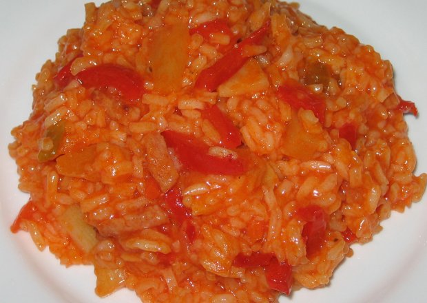 Fotografia przedstawiająca Ryż w sosie słodko-pikantnym