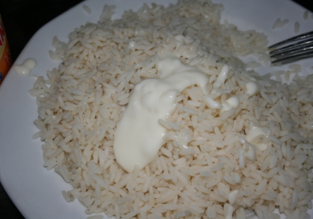ryż z bitą śmietaną foto