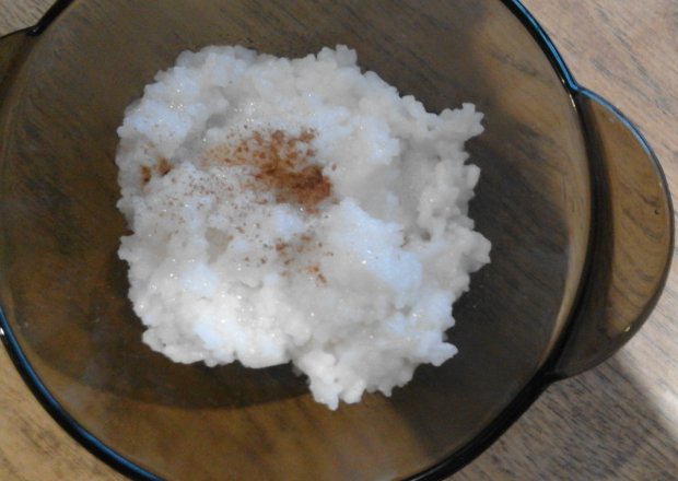 Fotografia przedstawiająca Ryż z cynamonem na słodko