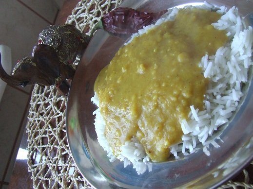 Fotografia przedstawiająca ryż z dhalem