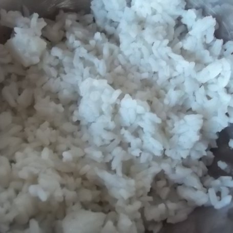 Krok 1 - Ryż z kiełbasą i cukinią foto
