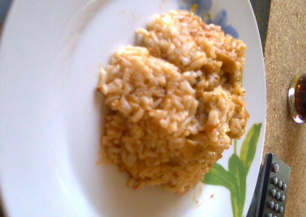 Fotografia przedstawiająca ryż z mięsem /gyros