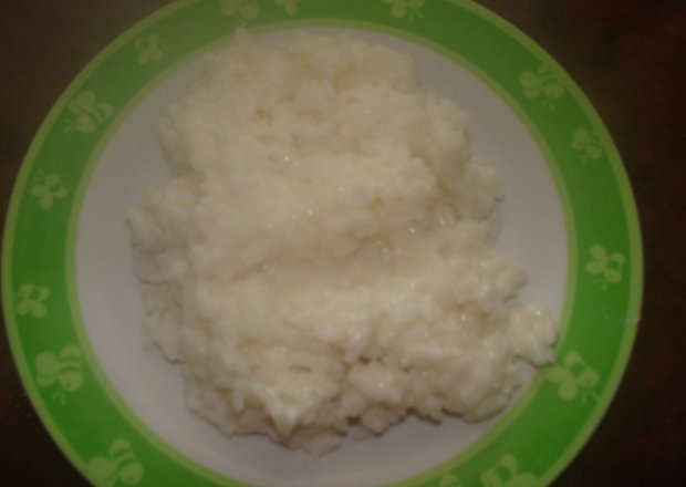 Fotografia przedstawiająca ryż z mlekiem