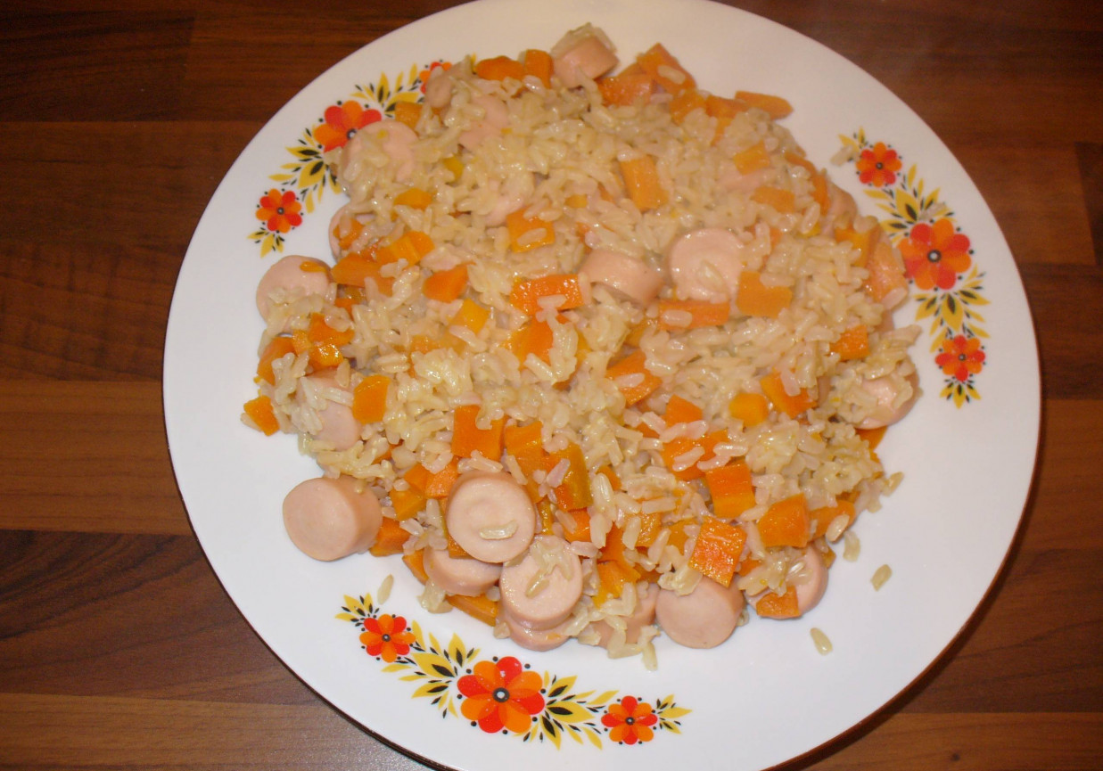 ryż z parówką i marchewką KM foto