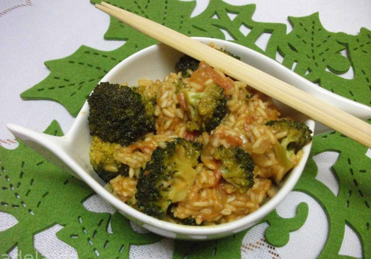 Ryż z patelni z brokułem - pilav foto