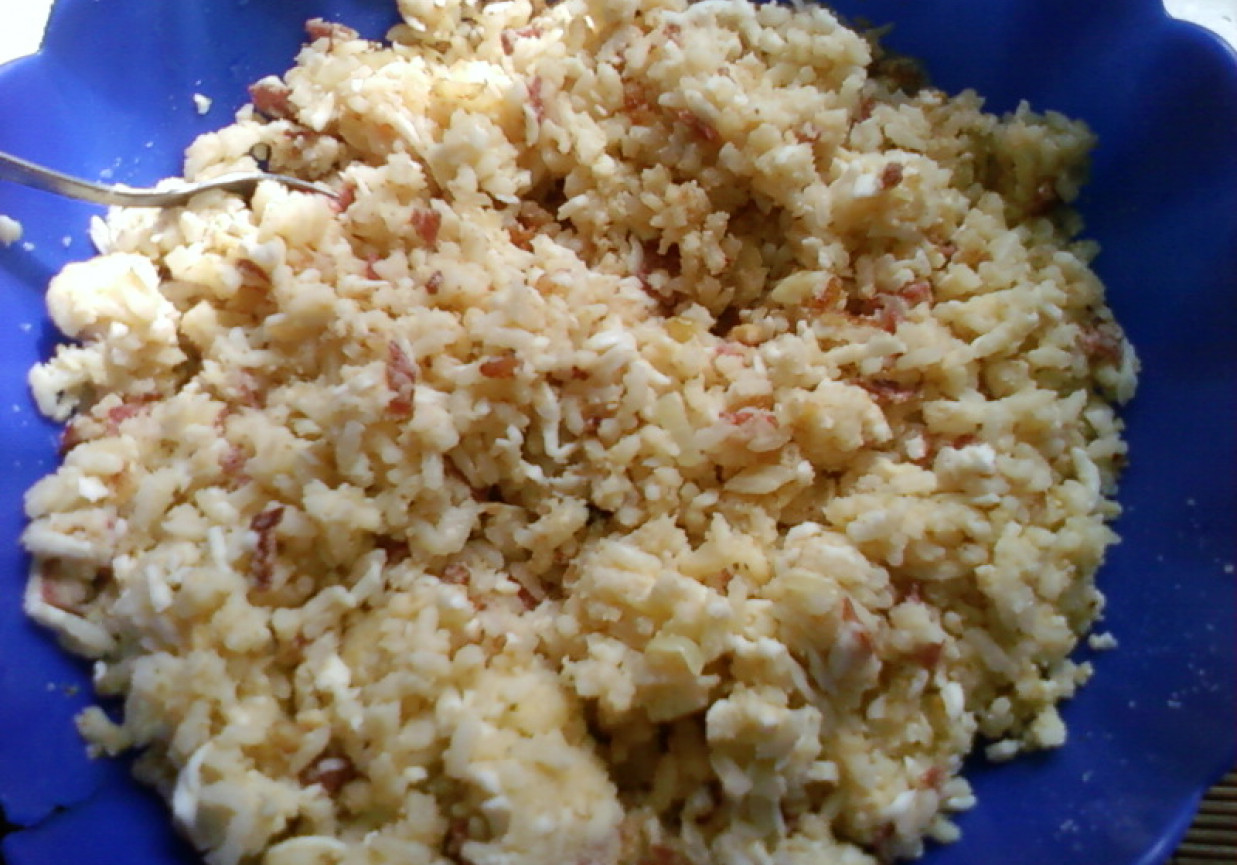 Ryż z salami i jajkiem foto