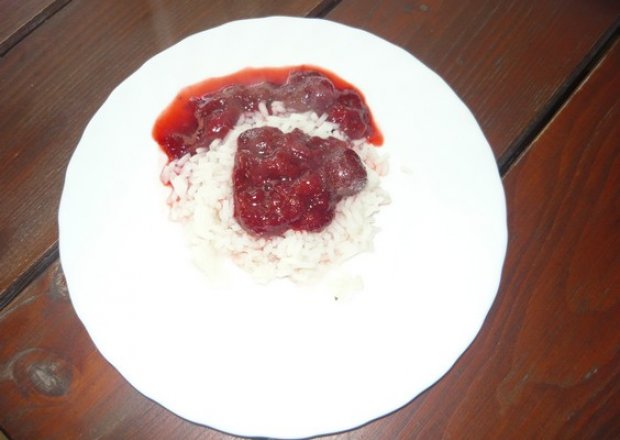 Fotografia przedstawiająca Ryż z truskawkami