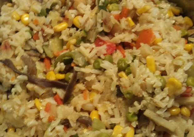 Fotografia przedstawiająca Ryż z warzywami