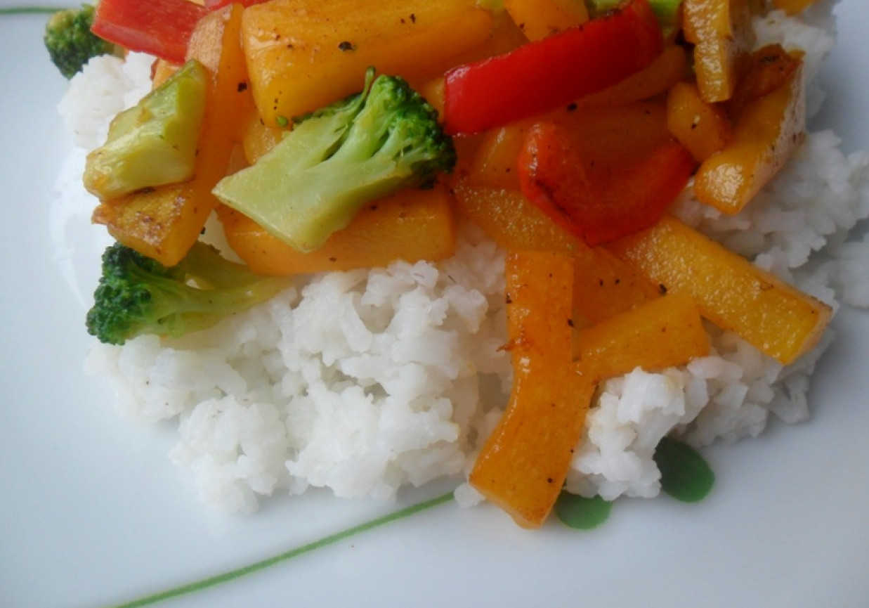 Ryż z warzywami foto