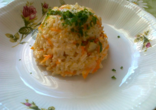 Fotografia przedstawiająca ryż z warzywami