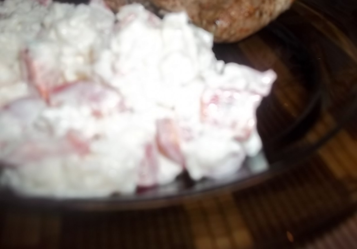 Ryżowa sałatka z marynowaną papryką foto