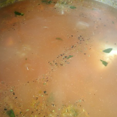 Krok 3 - Ryżowa zupa z koncentratem pomidorowym foto