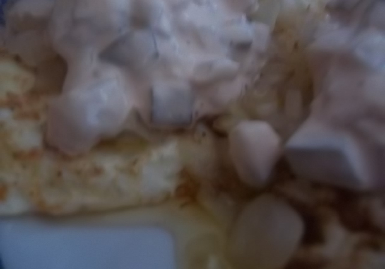 Sadzone jajka z sosem majonezowo-korniszonowym foto