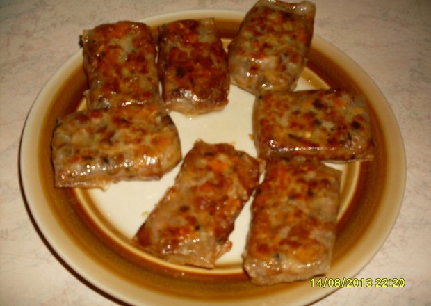 Fotografia przedstawiająca Sajgonki z mięsem mielonym