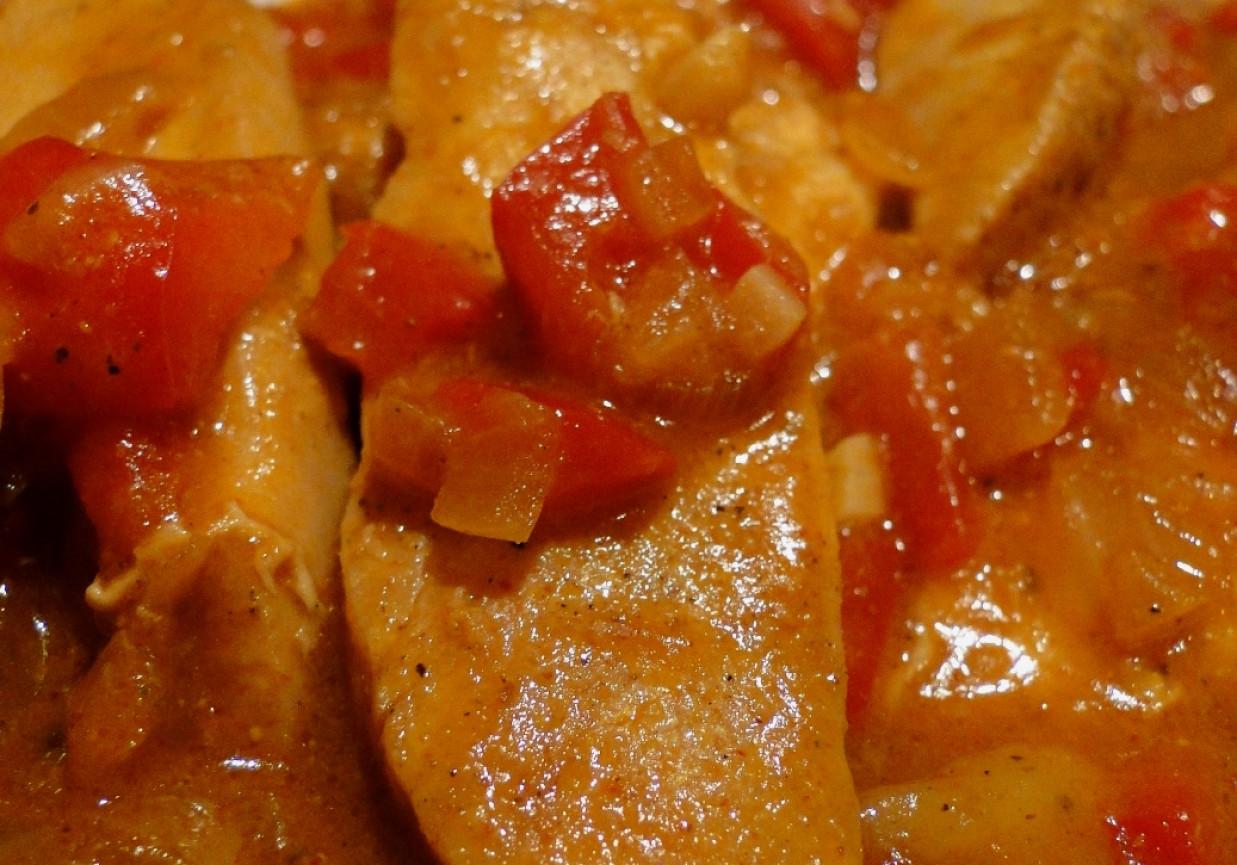 Sajta - kurczak w ostrym sosie paprykowym foto