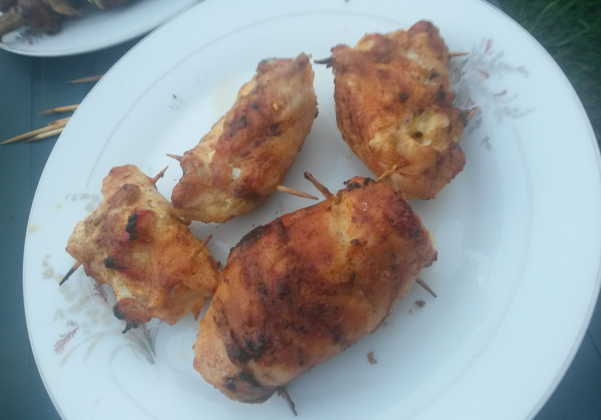 Sakiewki z kurczaka z grilla foto