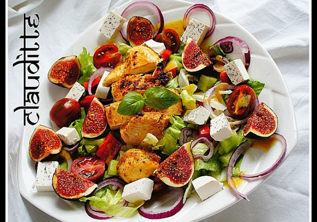 Salad with chicken & roasted figs foto