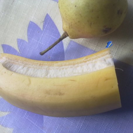 Krok 1 - sałatka bananowa foto