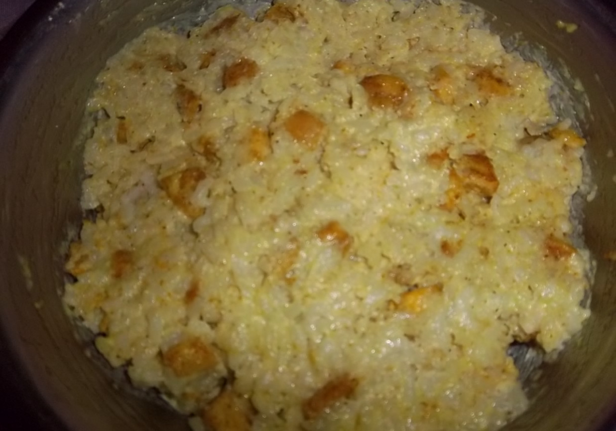 sałatka curry ryż i indyk foto