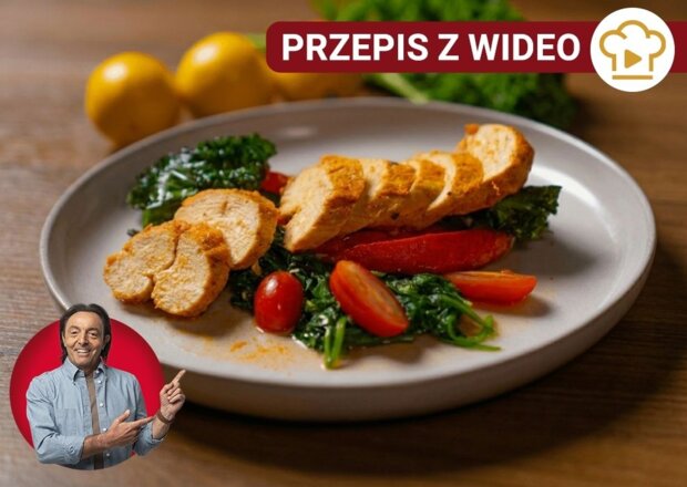 Fotografia przedstawiająca Soczysta pierś kurczaka z piekarnika