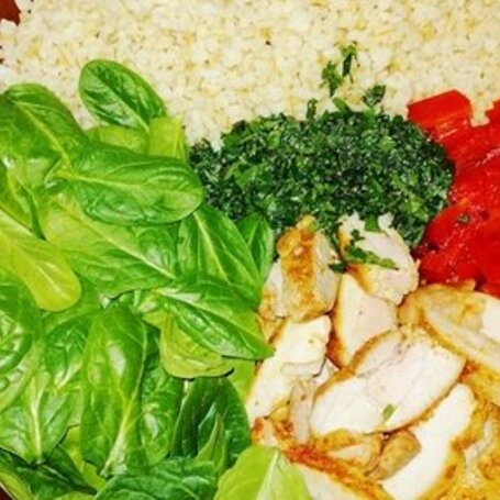 Krok 4 - Sałatka Eli z kaszą bulgur i kurczakiem foto