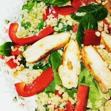 Krok 5 - Sałatka Eli z kaszą bulgur i kurczakiem foto