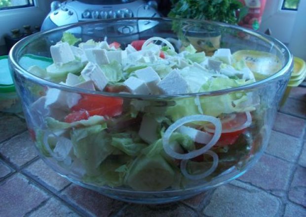Fotografia przedstawiająca Sałatka grillowa z warzywami