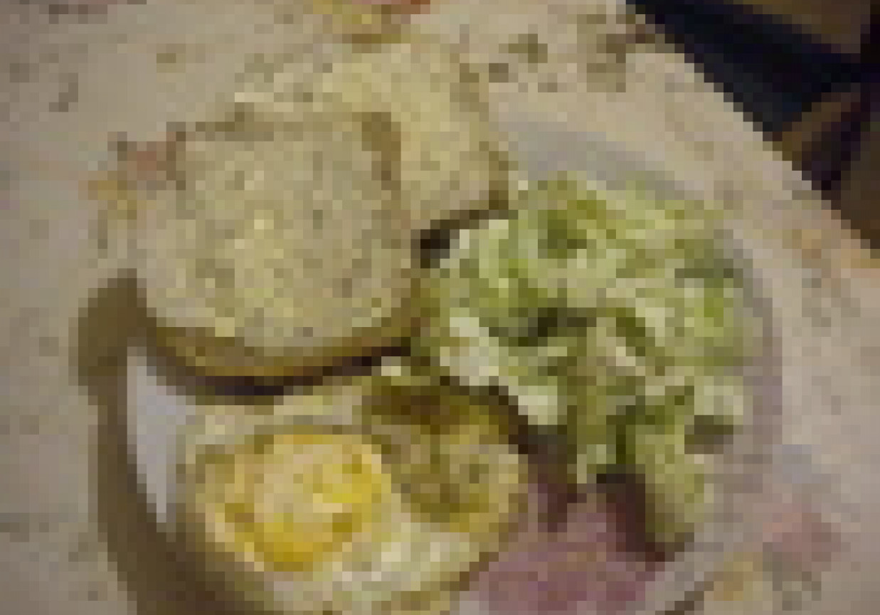 sałatka i jajko foto