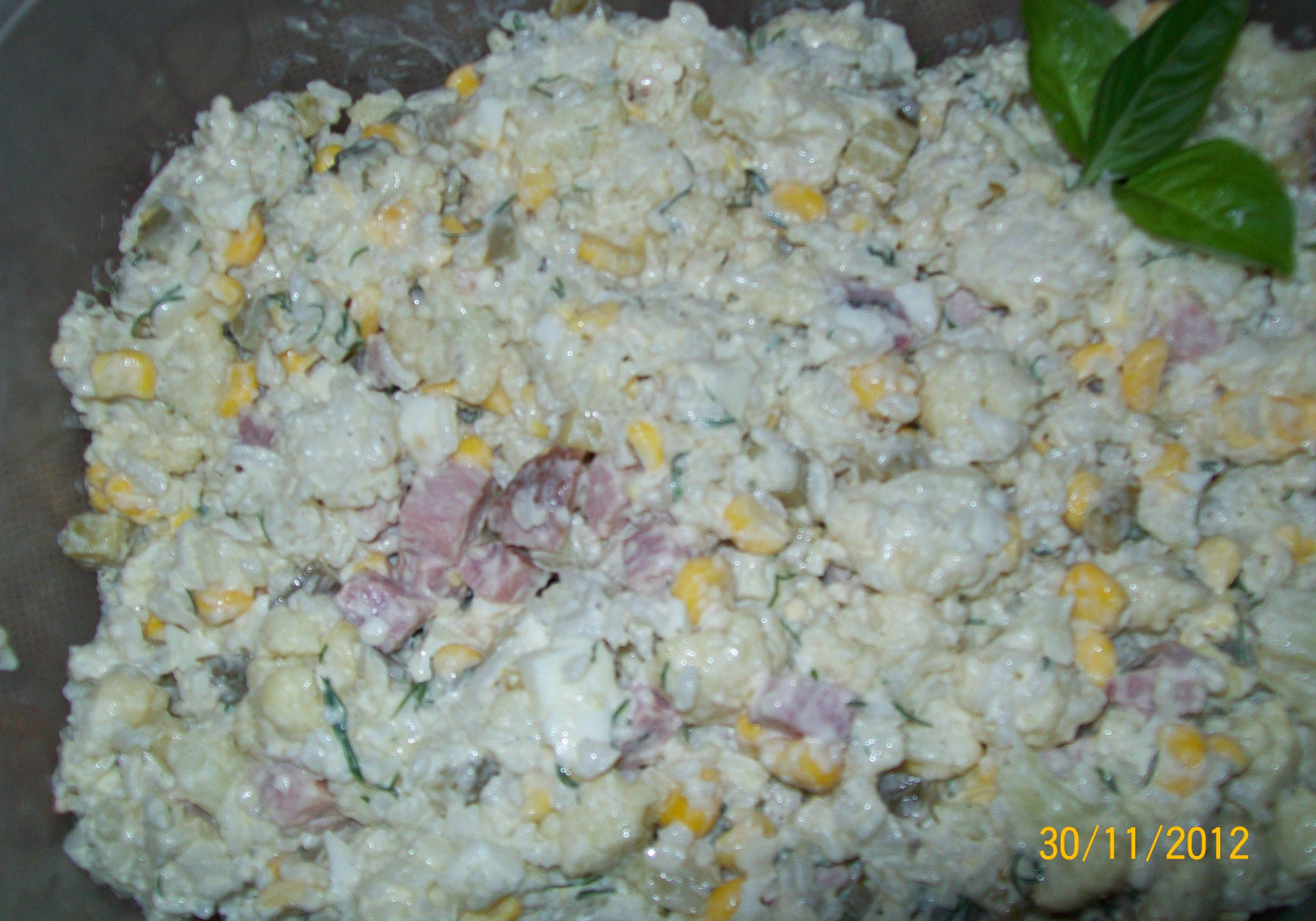 Sałatka kalafiorowo - ryżowa foto