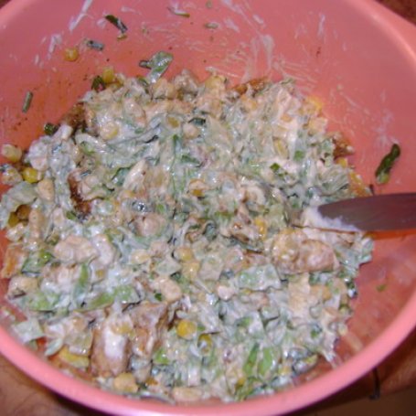 Krok 4 - Sałatka "kebab-gyros" foto