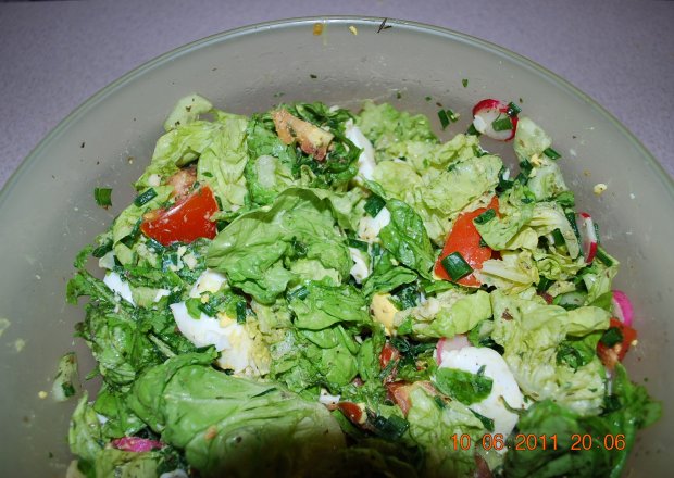 Fotografia przedstawiająca salatka kolacyjna 2