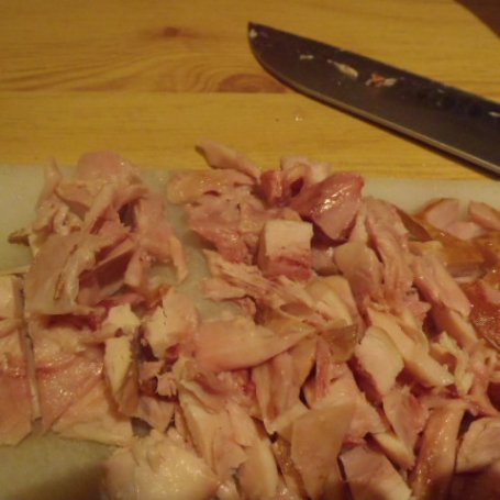 Krok 2 - Sałatka makaronowa z udkiem wędzonym foto