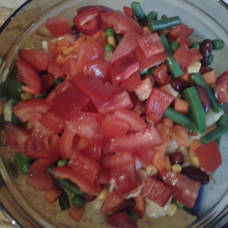 Krok 3 - Sałatka mexicana z makaronem i pomidorami foto